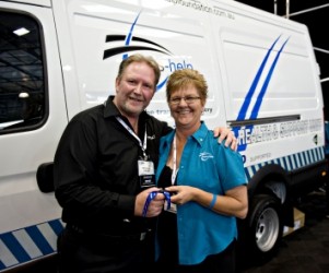 IVECO Director of Sales and Marketing John Koot and Trans-Help Foundation Chief Executive Officer Dianne Carroll OAM