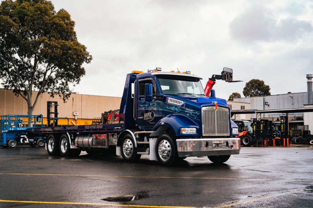 Kenworth T360 nine-metre long tilt tray joins WFL Transport fleet ...