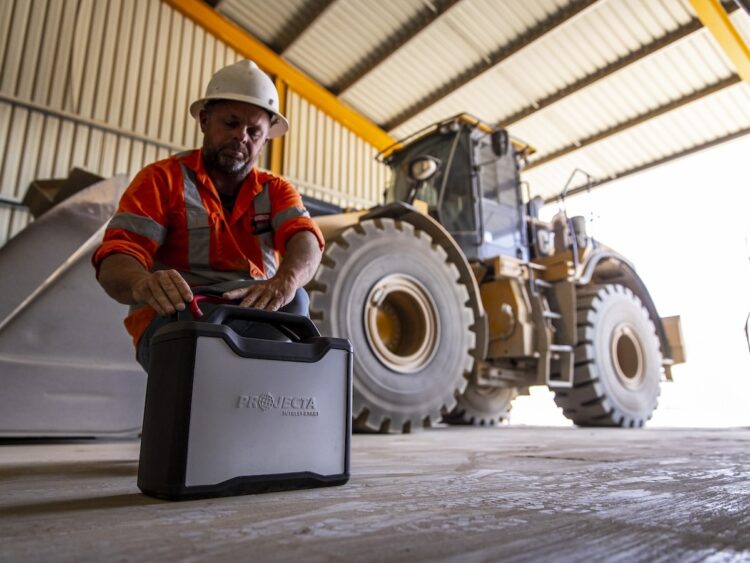 Projecta Adds Heavy Duty IS3000 and IS5000 to INTELLI-START Jump Starter Range