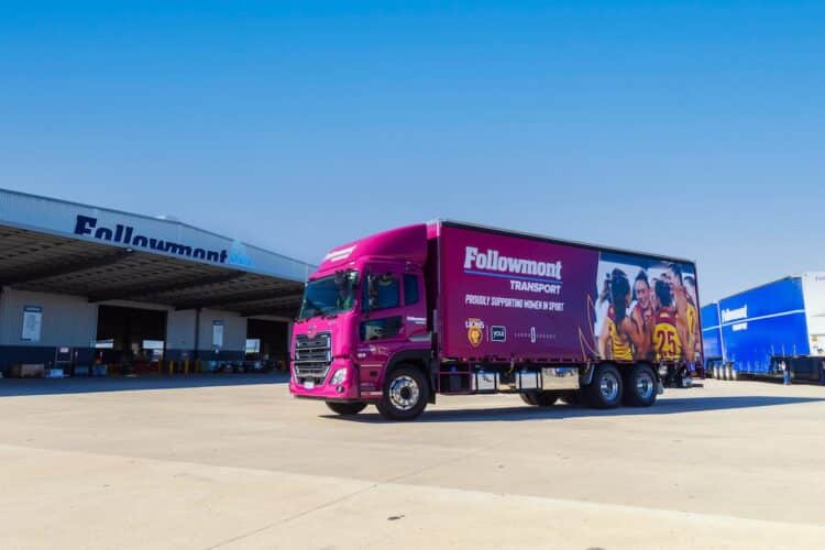 Followmont's new pink UD Quon.