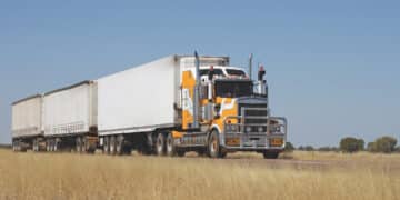 Vehicle dynamics of road trains and large truck-trailer combinations is a vexing issue 
for operators. Image: On-Air/stock.adobe.com.